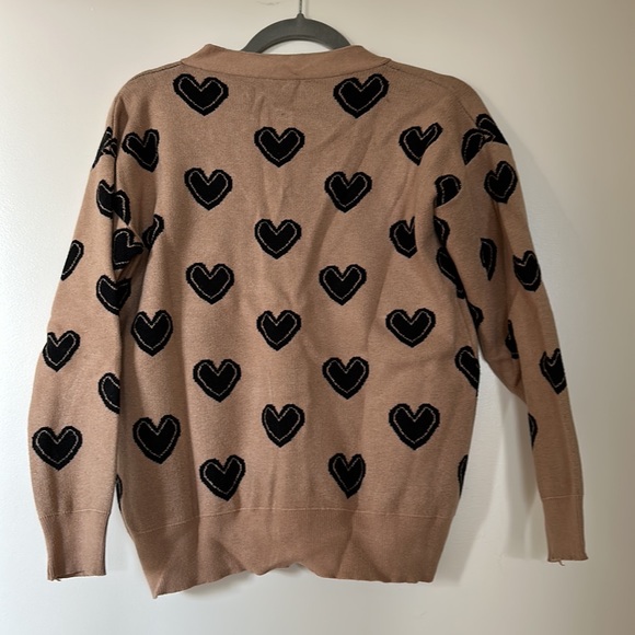 Chicwish heart sweater - Picture 2 of 3